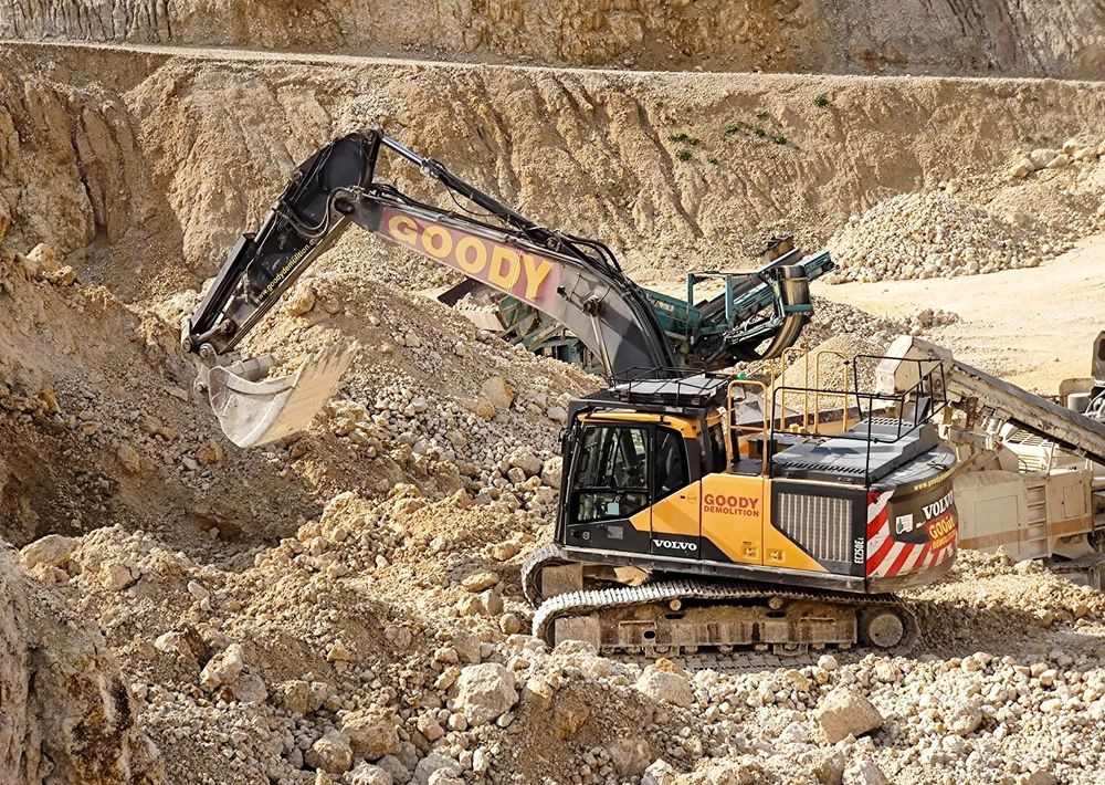 Volvo EC 250 EL - Pelle sur chenille: photos 1 Volvo EC 250 EL - Pelle sur chenille: photos 1