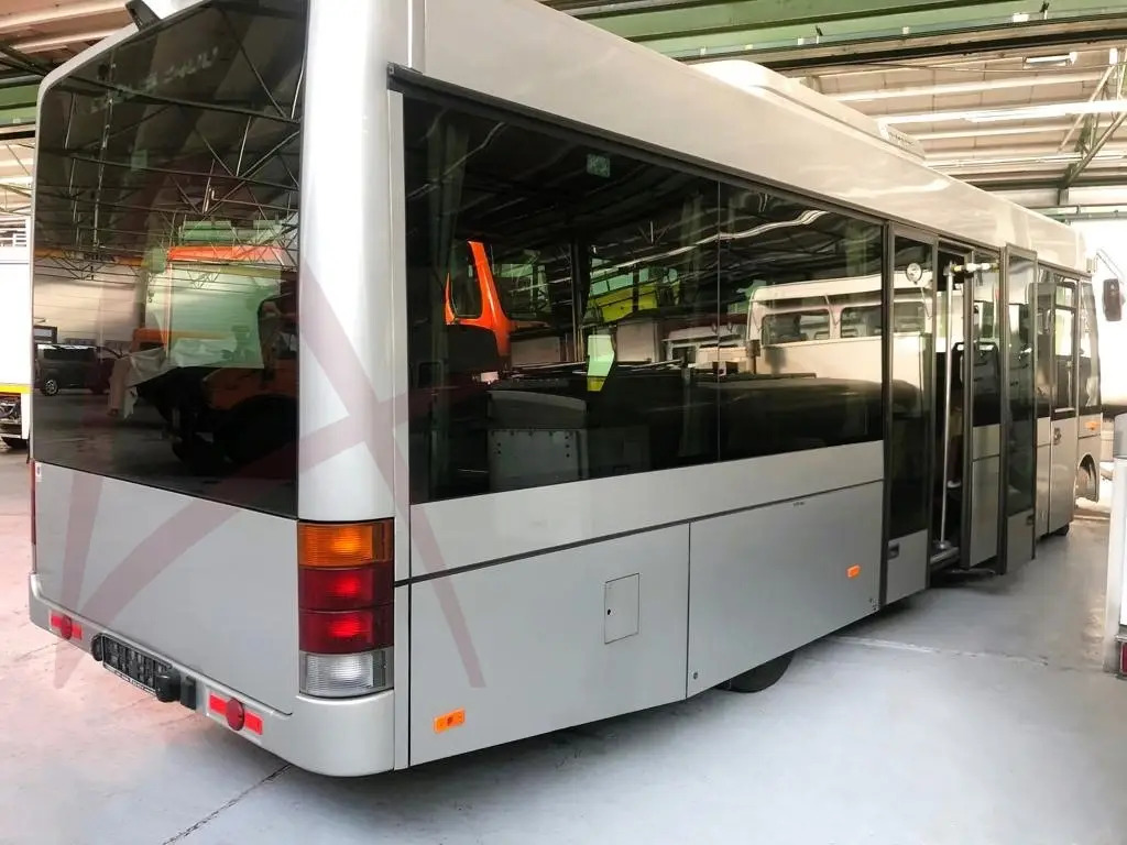 CONTRAC COBUS 2400 - Bus de l'aéroport: photos 2 CONTRAC COBUS 2400 - Bus de l'aéroport: photos 2