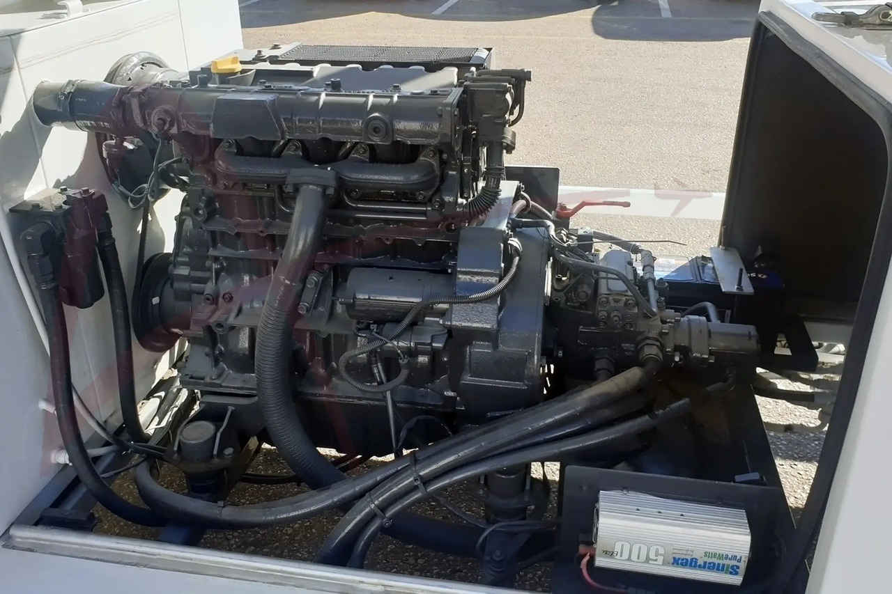 EINSA EDU-WIDE - Escalier d'embarquement: photos 4 EINSA EDU-WIDE - Escalier d'embarquement: photos 4