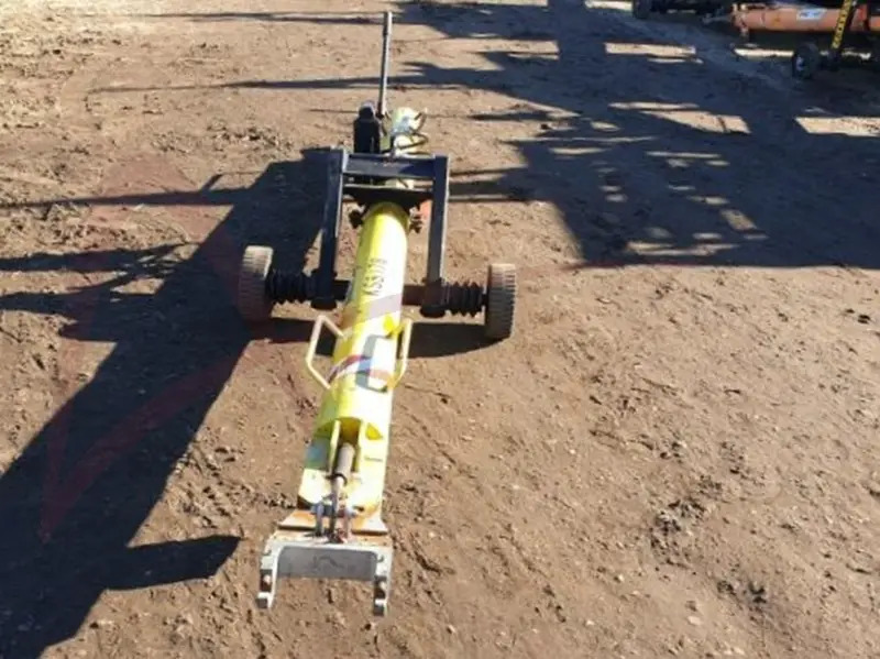 FLADUNG FSST DASH 8 - Équipement aéroportuaire: photos 4 FLADUNG FSST DASH 8 - Équipement aéroportuaire: photos 4