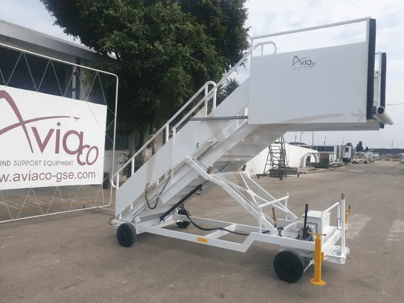 SERPISTA EHR-10A - Escalier d'embarquement: photos 1 SERPISTA EHR-10A - Escalier d'embarquement: photos 1