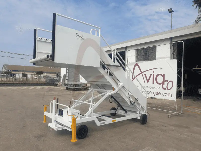 SERPISTA EHR-10A - Escalier d'embarquement: photos 2 SERPISTA EHR-10A - Escalier d'embarquement: photos 2