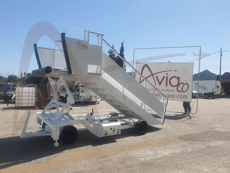 TEMG TG0022 - Escalier d'embarquement: photos 4 TEMG TG0022 - Escalier d'embarquement: photos 4