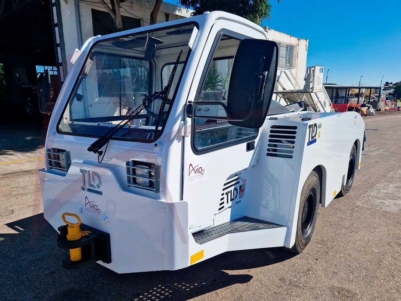 TLD TMX-150/15 - Tracteur d'avions: photos 1 TLD TMX-150/15 - Tracteur d'avions: photos 1