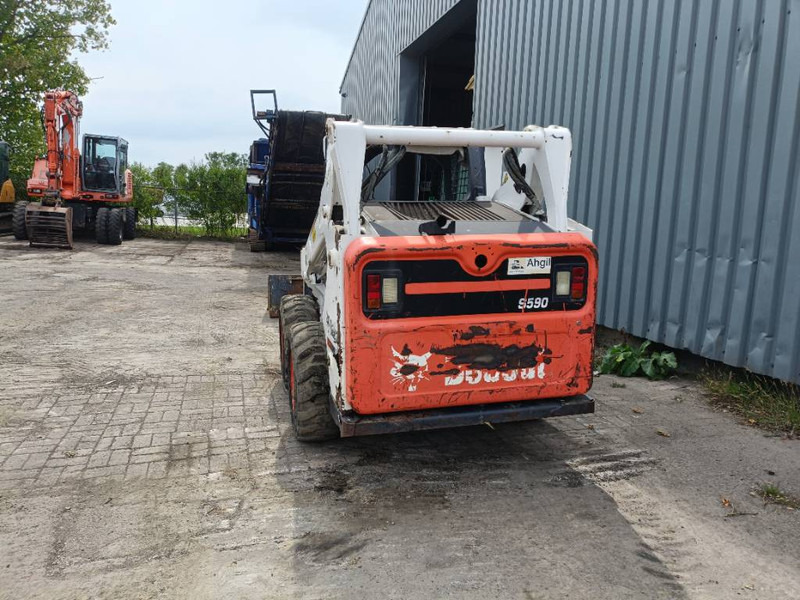 Bobcat s590 schranklader skid steer loader bucket, forks - Mini chargeuse: photos 3 Bobcat s590 schranklader skid steer loader bucket, forks - Mini chargeuse: photos 3