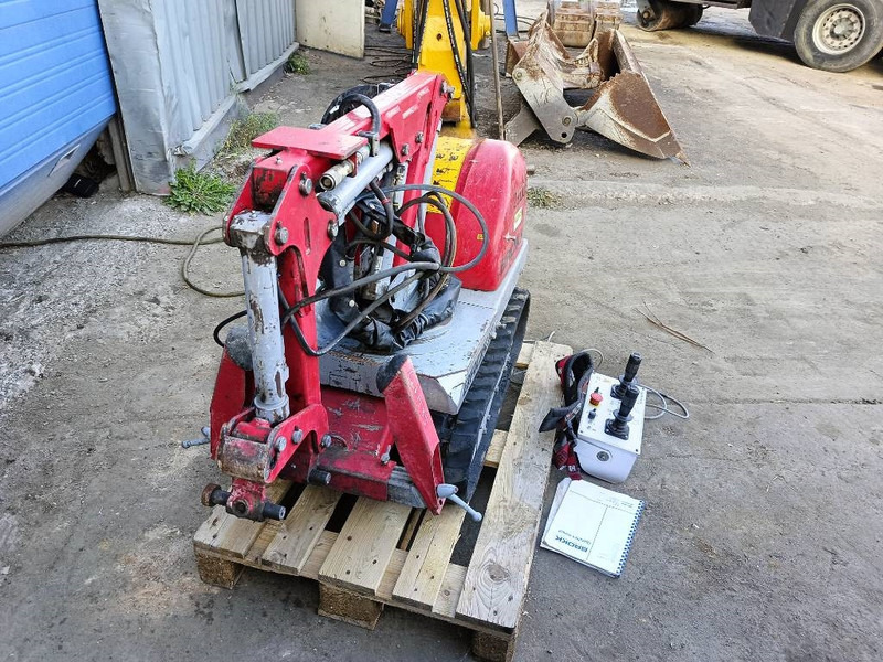 Brokk mini cut 40 demolition robot remote controlled - Pelle sur chenille: photos 5 Brokk mini cut 40 demolition robot remote controlled - Pelle sur chenille: photos 5