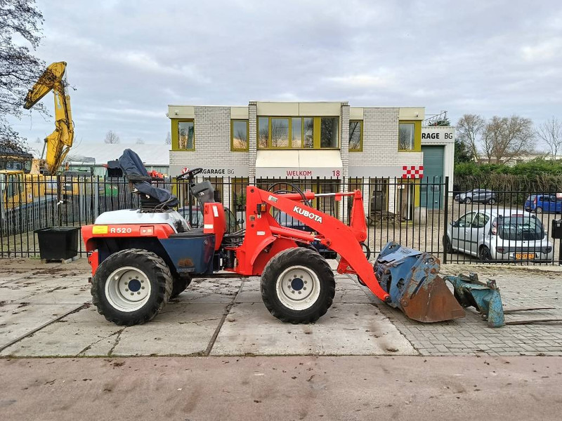 Kubota R 520 shovel wiellader loader lader met bak/vorken - Chargeuse sur pneus: photos 2 Kubota R 520 shovel wiellader loader lader met bak/vorken - Chargeuse sur pneus: photos 2