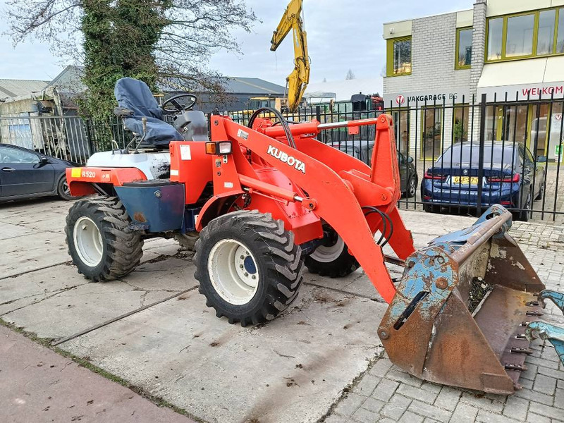 Kubota R 520 shovel wiellader loader lader met bak/vorken - Chargeuse sur pneus: photos 3 Kubota R 520 shovel wiellader loader lader met bak/vorken - Chargeuse sur pneus: photos 3