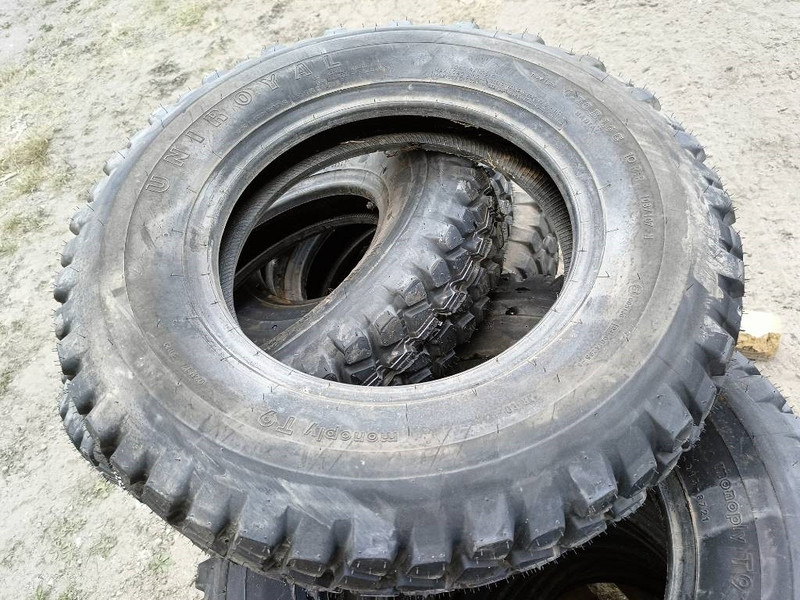Michelin 6,50 R16 C 7,00R16 C 22/100R16 255/100R16 banden l - Pneus et jantes pour Engins de chantier: photos 3 Michelin 6,50 R16 C 7,00R16 C 22/100R16 255/100R16 banden l - Pneus et jantes pour Engins de chantier: photos 3