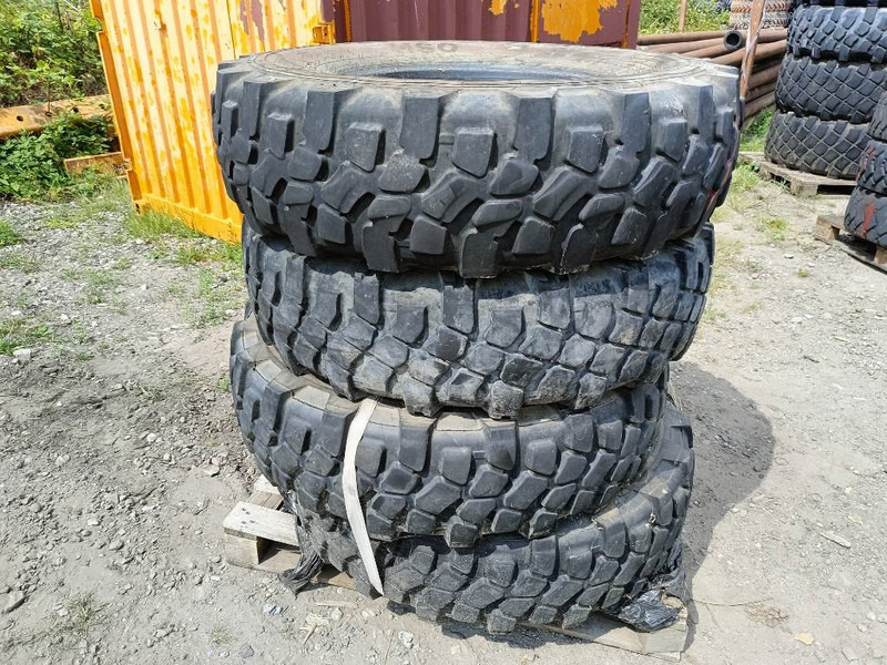 Pneus et jantes pour Engins de chantier Michelin continental band 13R22.5 , 315/80R22.5 , 13R22,5 l: photos 12