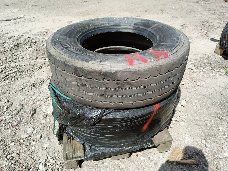 Pneus et jantes pour Engins de chantier Michelin continental band 13R22.5 , 315/80R22.5 , 13R22,5 l: photos 14