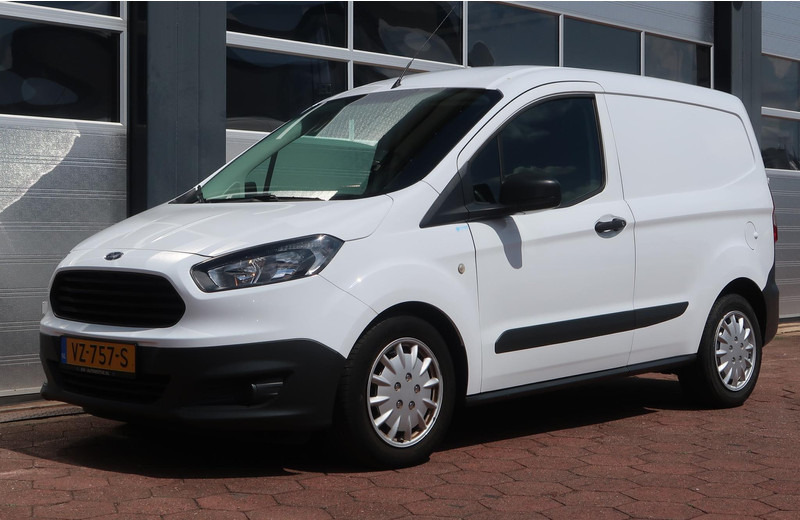 Ford Transit Courier 1.5 TDCI Ambiente Start&Stop AIRCO/ MARGE/ LAGE KM/ NETTE AUTO! - Fourgonnette: photos 4 Ford Transit Courier 1.5 TDCI Ambiente Start&Stop AIRCO/ MARGE/ LAGE KM/ NETTE AUTO! - Fourgonnette: photos 4