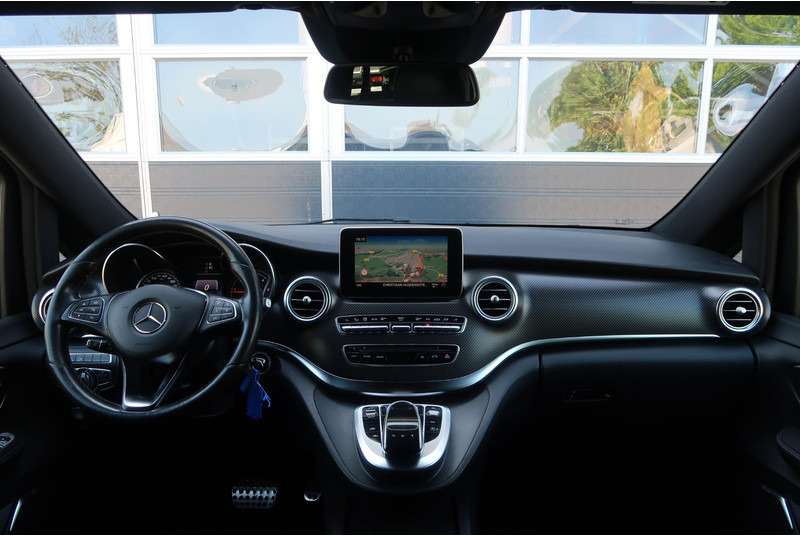 Mercedes-Benz V-Klasse 250d Lang DC Edition AUT/ 360/ LED/ 2X DEUR/ CLIMA/ CRUISE/ NAVI - Fourgonnette, Utilitaire double cabine: photos 4 Mercedes-Benz V-Klasse 250d Lang DC Edition AUT/ 360/ LED/ 2X DEUR/ CLIMA/ CRUISE/ NAVI - Fourgonnette, Utilitaire double cabine: photos 4