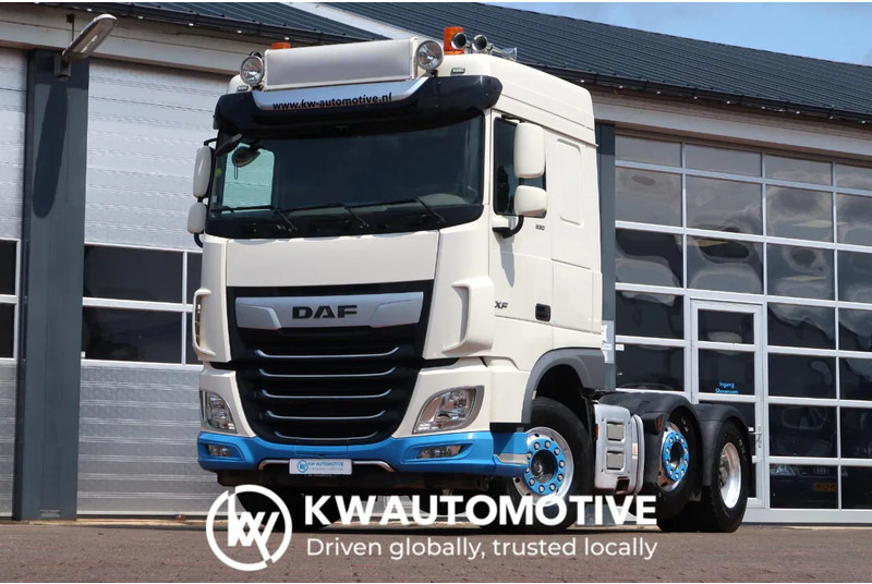DAF XF 530 6X2/4 RETARDER/ LIFT-LENK/ PTO/ HYDRAULIC - Tracteur routier: photos 1 DAF XF 530 6X2/4 RETARDER/ LIFT-LENK/ PTO/ HYDRAULIC - Tracteur routier: photos 1