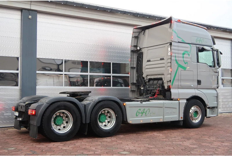 MAN TGX TGX 33.640 6X4 /RETARDER/ HYDRAULIK/ ALCOA'S/ LED/ ETC! - Tracteur routier: photos 5 MAN TGX TGX 33.640 6X4 /RETARDER/ HYDRAULIK/ ALCOA'S/ LED/ ETC! - Tracteur routier: photos 5