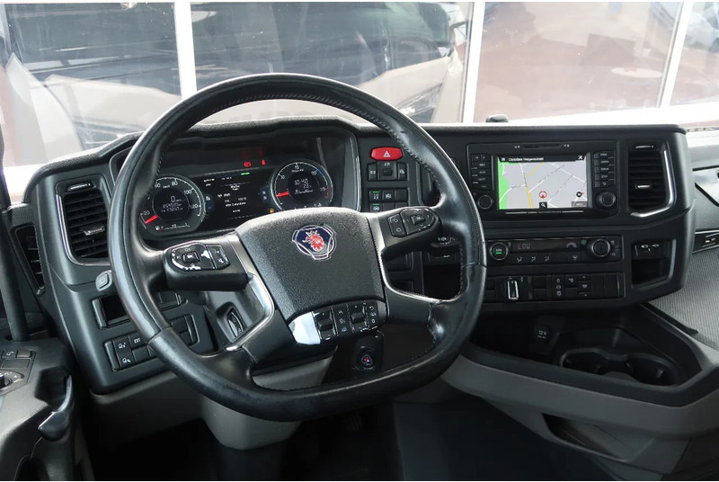 Scania S450 NGS RETARDER/ 2X TANK/ ACC/ PARK CLIMA/ DIFF LOCK - Tracteur routier: photos 2 Scania S450 NGS RETARDER/ 2X TANK/ ACC/ PARK CLIMA/ DIFF LOCK - Tracteur routier: photos 2