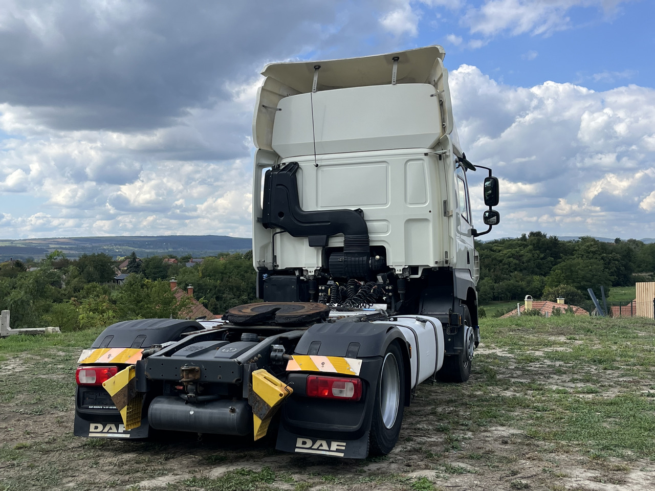 Tracteur routier Daf Cf 460 4x2 standard automatic: photos 10 Tracteur routier Daf Cf 460 4x2 standard automatic: photos 10