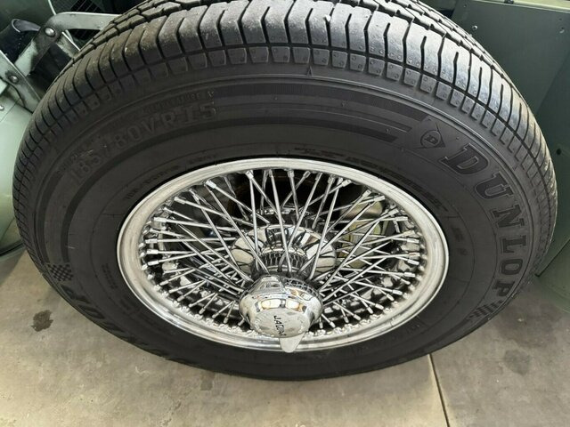 Voiture JAGUAR E-Type 4.2 Litre Series 1.5 FHC makellos!...: photos 22