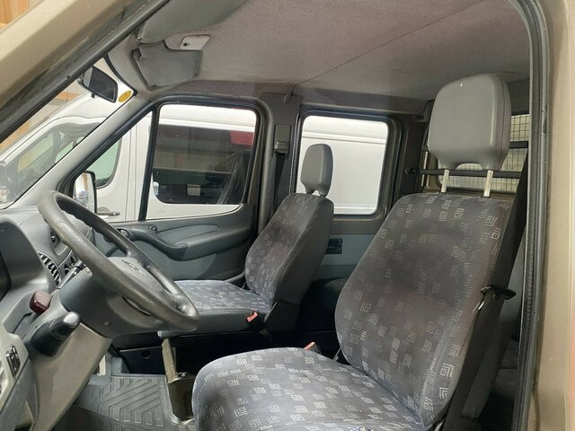 MERCEDES-BENZ Sprinter 313 CDI Doka 4x4 Allrad 1.Hand... - Utilitaire rideaux coulissants (PLSC), Utilitaire double cabine: photos 2 MERCEDES-BENZ Sprinter 313 CDI Doka 4x4 Allrad 1.Hand... - Utilitaire rideaux coulissants (PLSC), Utilitaire double cabine: photos 2