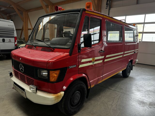 MERCEDES-BENZ T1 310 D Bremer Kombi Feuerwehr1. Hand... - Minibus, Transport de personnes: photos 1 MERCEDES-BENZ T1 310 D Bremer Kombi Feuerwehr1. Hand... - Minibus, Transport de personnes: photos 1