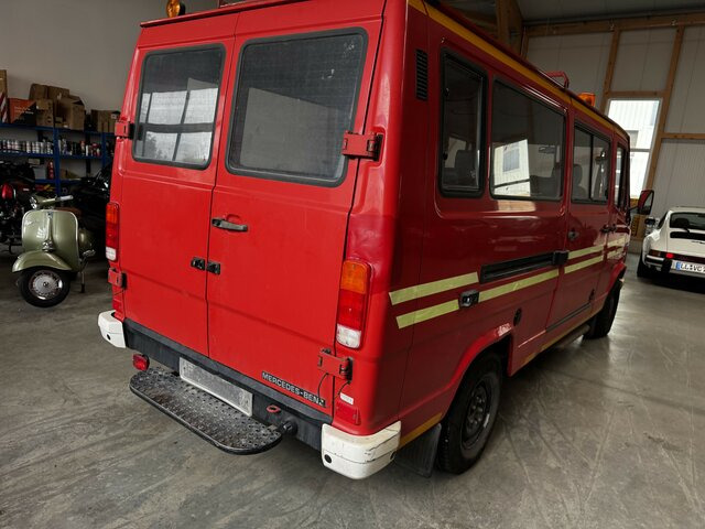 MERCEDES-BENZ T1 310 D Bremer Kombi Feuerwehr1. Hand... - Minibus, Transport de personnes: photos 4 MERCEDES-BENZ T1 310 D Bremer Kombi Feuerwehr1. Hand... - Minibus, Transport de personnes: photos 4