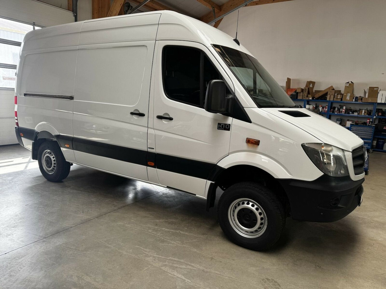 Mercedes-Benz Sprinter 319 CDI 4x4 3.0 V6 Untersetzung 1a! - Fourgon utilitaire: photos 4 Mercedes-Benz Sprinter 319 CDI 4x4 3.0 V6 Untersetzung 1a! - Fourgon utilitaire: photos 4