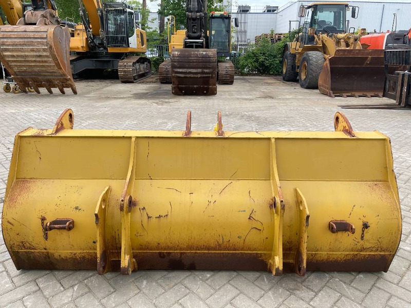 Cat Backhoe bucket - Godet pour Engins de chantier: photos 5 Cat Backhoe bucket - Godet pour Engins de chantier: photos 5