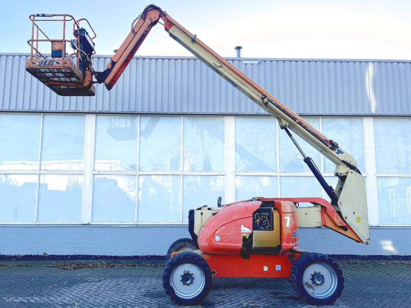 JLG 600 AJ - Nacelle télescopique: photos 1 JLG 600 AJ - Nacelle télescopique: photos 1