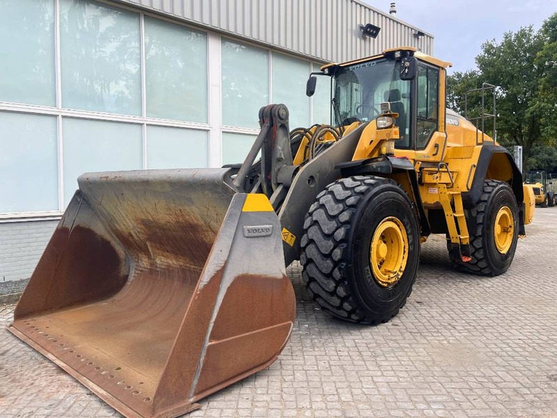 Volvo L 180 H 2015 - Chargeuse sur pneus: photos 1 Volvo L 180 H 2015 - Chargeuse sur pneus: photos 1