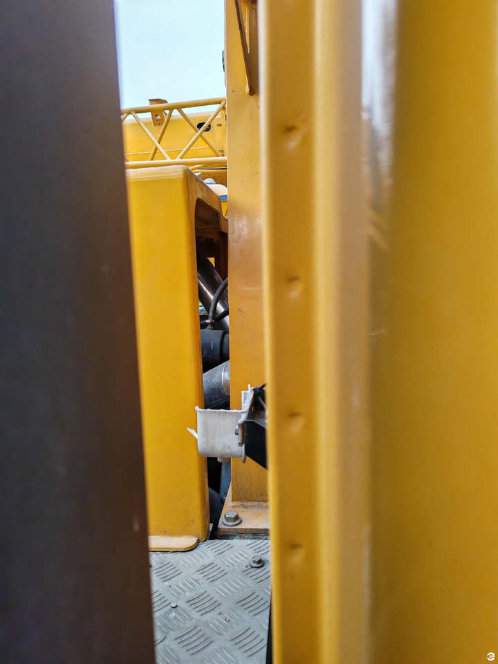 XCMG 2019 hydraulic telescopic arm 60ton truck crane XCT60_Y price - Grue mobile: photos 3 XCMG 2019 hydraulic telescopic arm 60ton truck crane XCT60_Y price - Grue mobile: photos 3