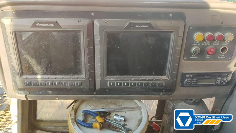 XCMG 500 tons 2016 XGC500 used lift machine crane with crawler for sale - Grue sur chenilles: photos 3 XCMG 500 tons 2016 XGC500 used lift machine crane with crawler for sale - Grue sur chenilles: photos 3