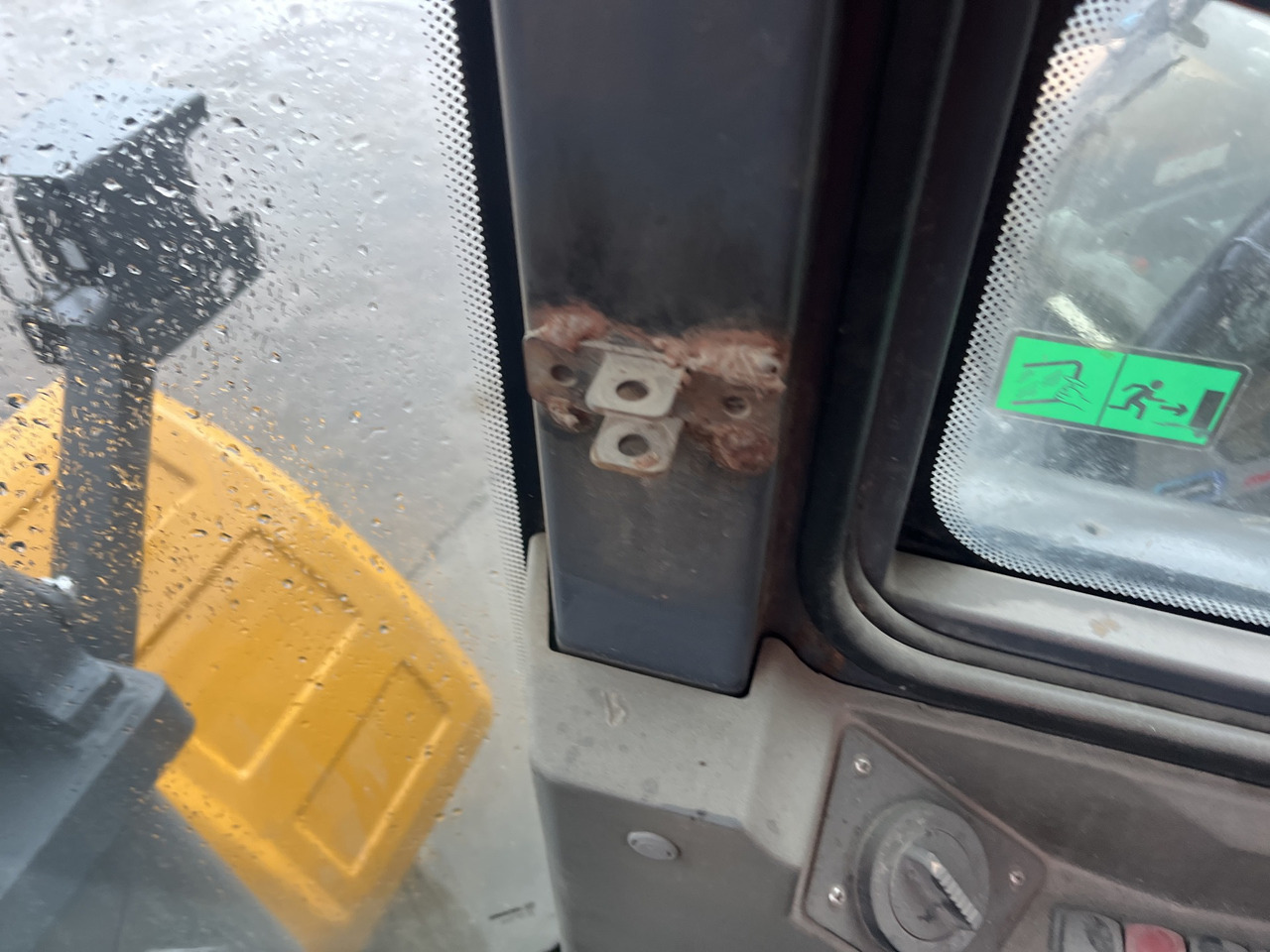 XCMG LW600KV 6 ton front hydraulic wheel loader with good condition - Chargeuse sur pneus: photos 2 XCMG LW600KV 6 ton front hydraulic wheel loader with good condition - Chargeuse sur pneus: photos 2