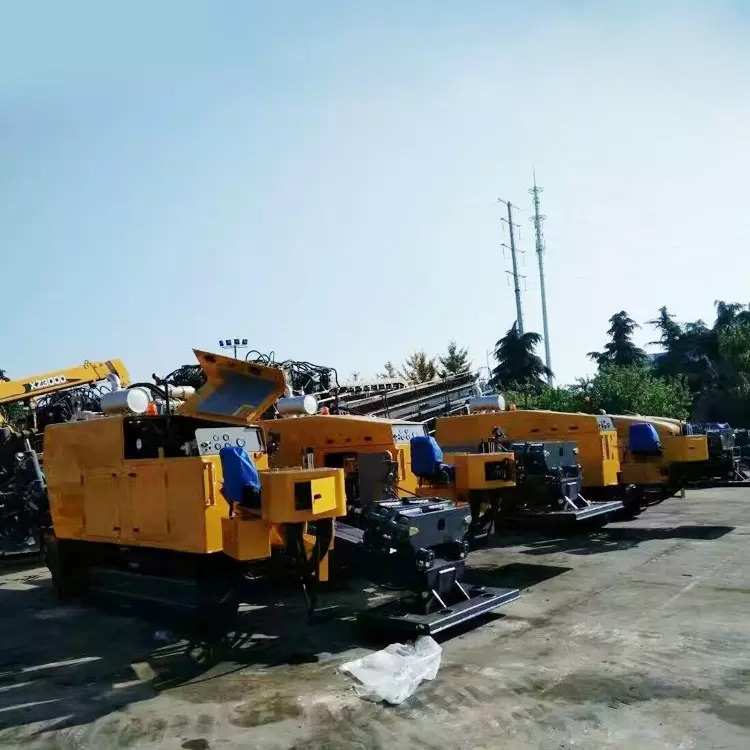 XCMG OEM Manufacturer XZ1350 Used Horizontal Directional Drilling Machine For Sale - Aléseuse directionnelle: photos 4 XCMG OEM Manufacturer XZ1350 Used Horizontal Directional Drilling Machine For Sale - Aléseuse directionnelle: photos 4