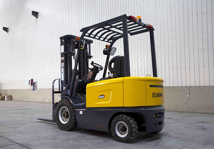 XCMG Official 1.5 ton 2ton 2.5tons 3 tons 3.5T 4 Wheel Electric Forklift - Chariot élévateur électrique: photos 4 XCMG Official 1.5 ton 2ton 2.5tons 3 tons 3.5T 4 Wheel Electric Forklift - Chariot élévateur électrique: photos 4