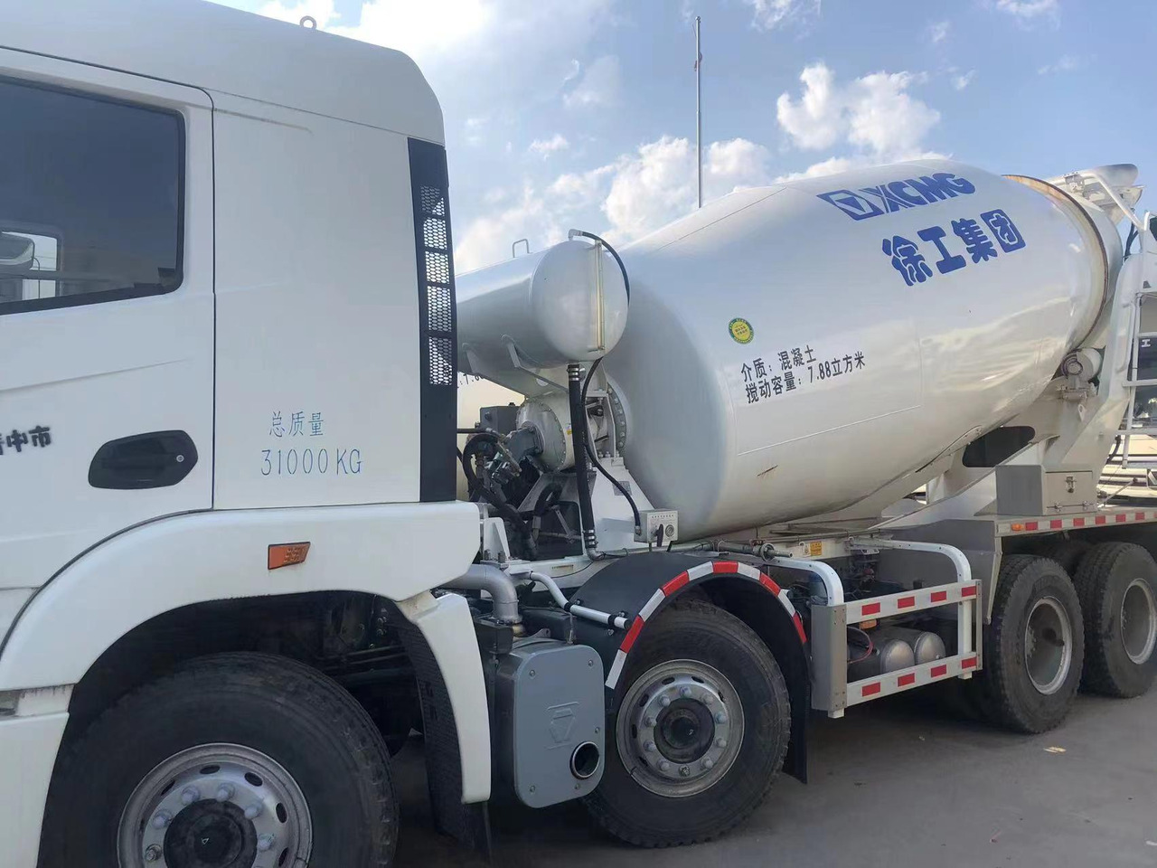 XCMG Official G12V 2021 Year 12m3 Used Concrete Mixer Truck for Sale - Camion malaxeur: photos 2 XCMG Official G12V 2021 Year 12m3 Used Concrete Mixer Truck for Sale - Camion malaxeur: photos 2