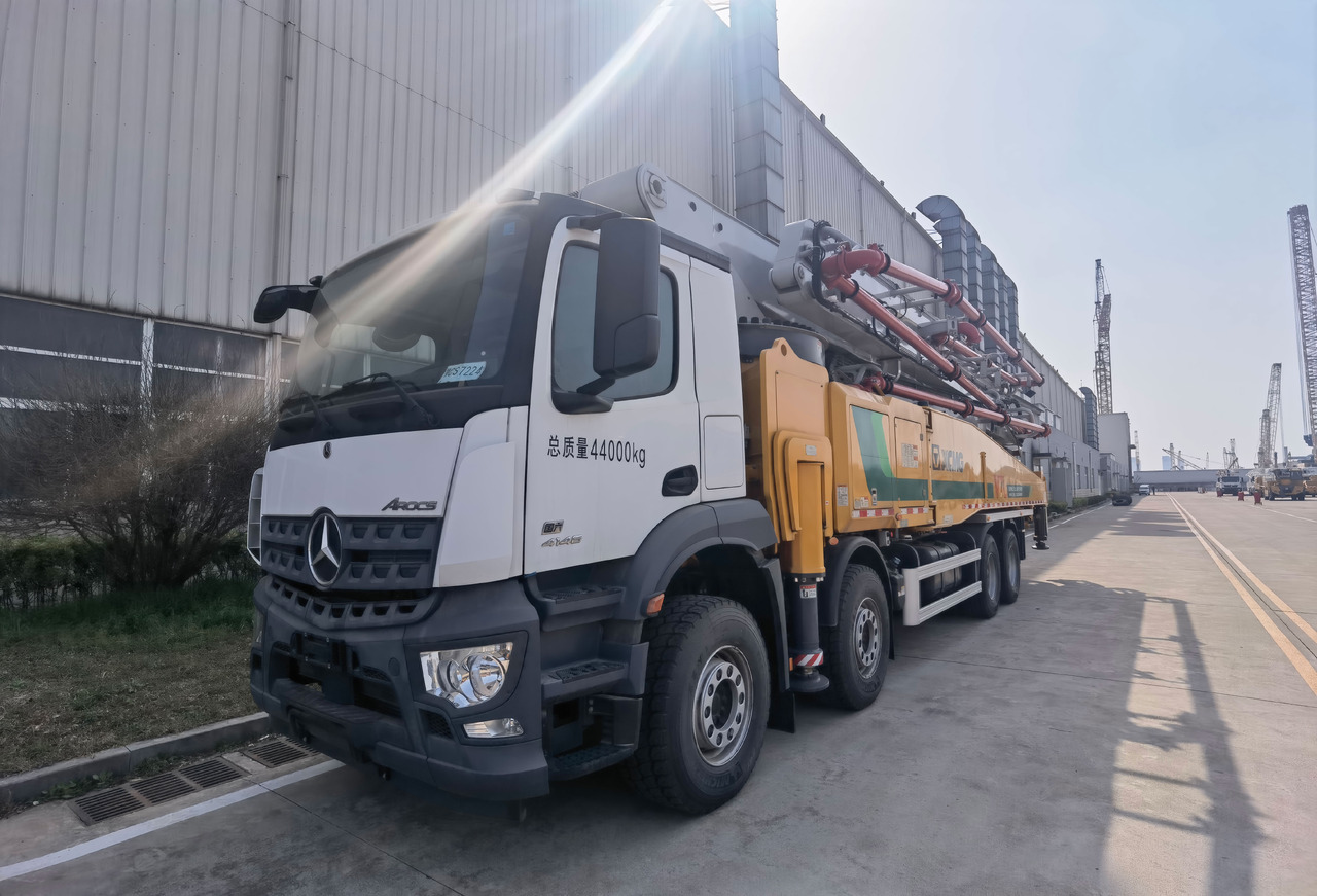 XCMG Official Schwing Concrete Pump HB62V Used Telescopic Concrete Pump Truck Price - Camion pompe: photos 5 XCMG Official Schwing Concrete Pump HB62V Used Telescopic Concrete Pump Truck Price - Camion pompe: photos 5