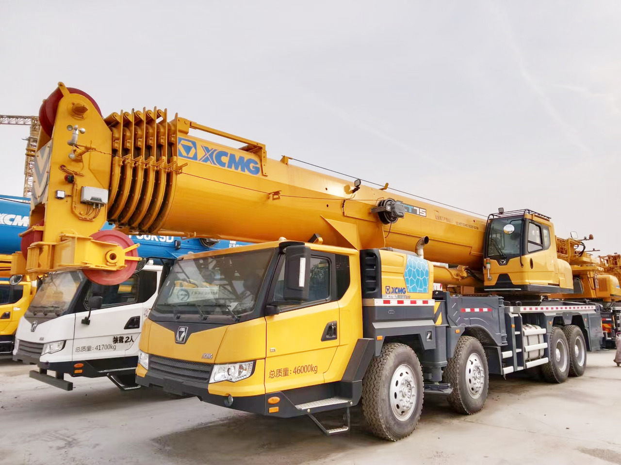 XCMG Official Used Truck Crane XCT75L7 75 Ton Mobile Crane Machine For Sale - Grue mobile: photos 3 XCMG Official Used Truck Crane XCT75L7 75 Ton Mobile Crane Machine For Sale - Grue mobile: photos 3