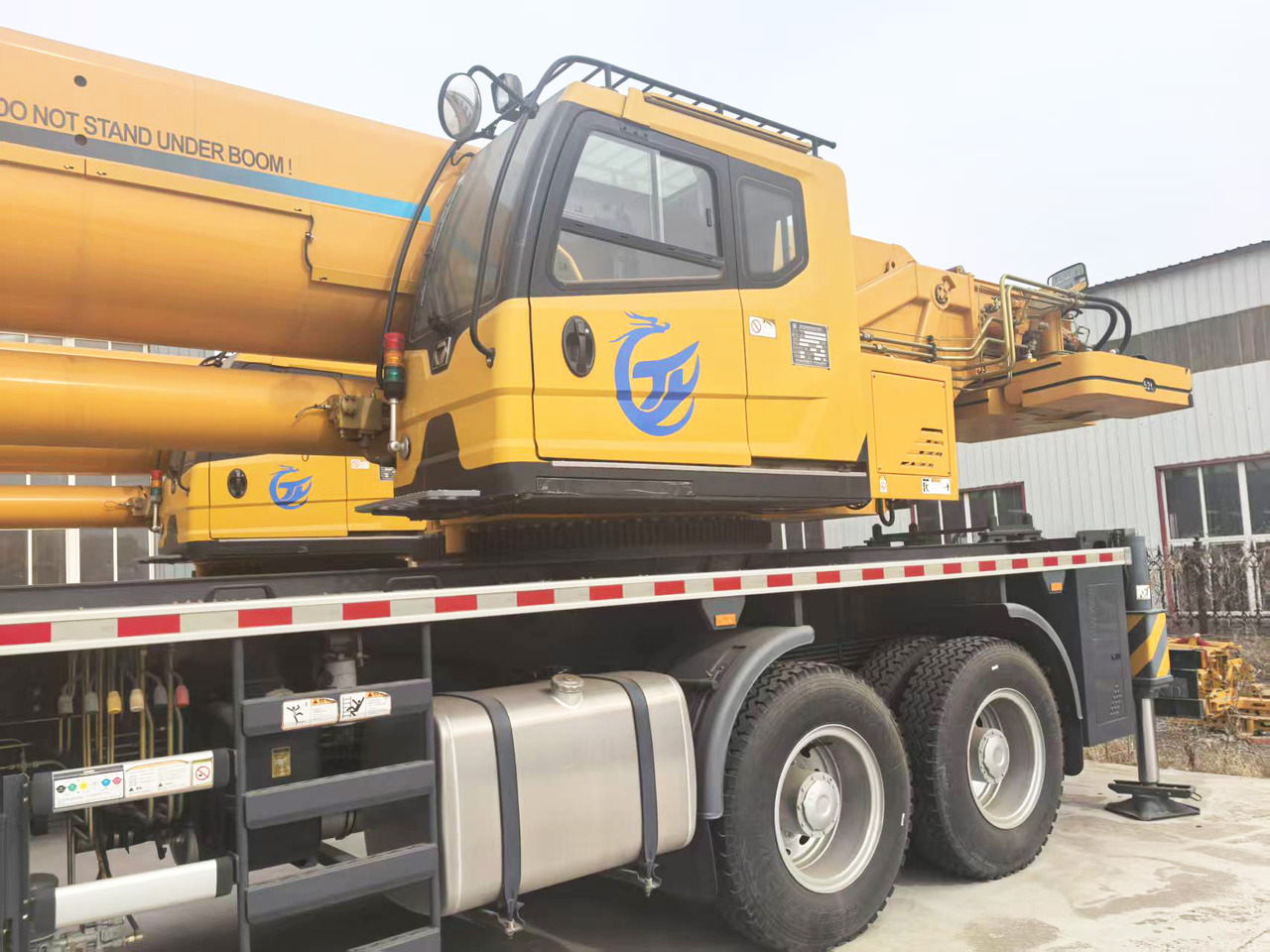 XCMG Official Used Truck-mounted Cranes QY80K5C 80Ton Mobile Cranes Price List - Grue mobile: photos 4 XCMG Official Used Truck-mounted Cranes QY80K5C 80Ton Mobile Cranes Price List - Grue mobile: photos 4
