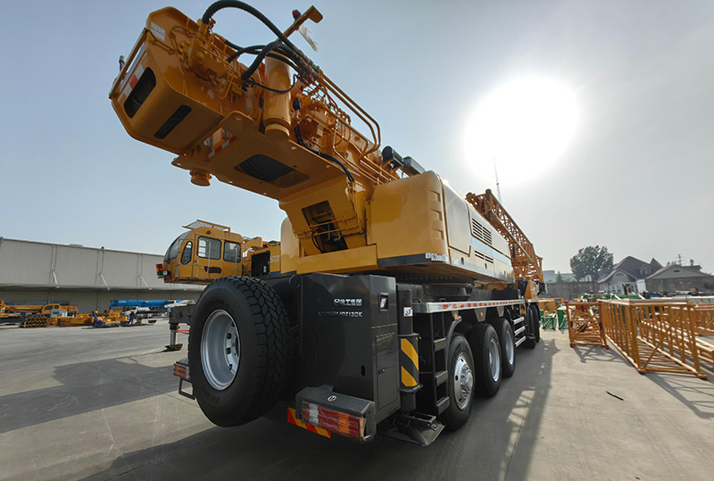 XCMG QY130K8C 130ton used crane boom truck for sale - Grue mobile: photos 5 XCMG QY130K8C 130ton used crane boom truck for sale - Grue mobile: photos 5