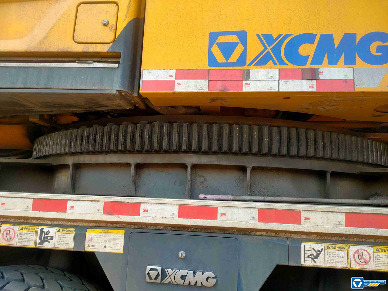 XCMG XCA550 550ton all terrain crane with diesel engine - Grue tout-terrain: photos 2 XCMG XCA550 550ton all terrain crane with diesel engine - Grue tout-terrain: photos 2