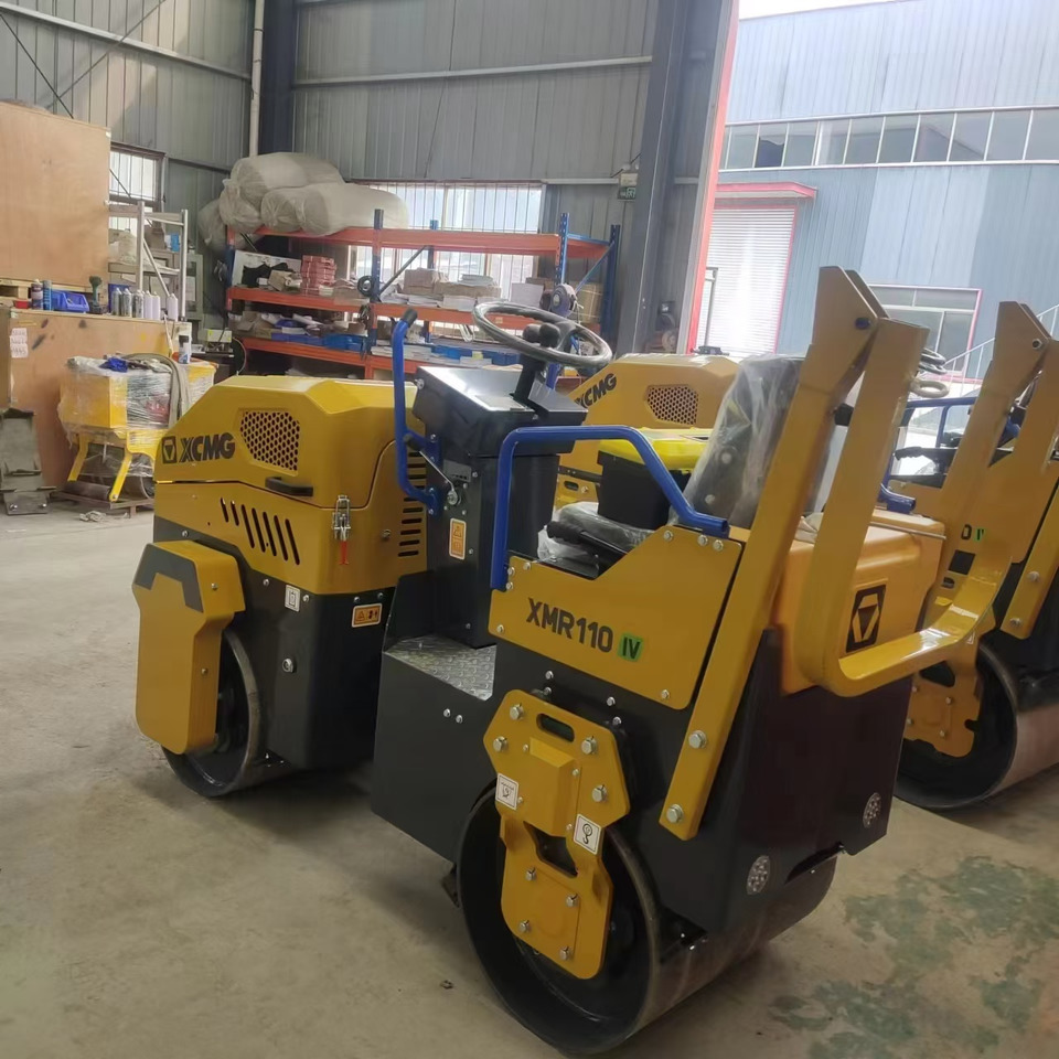 XCMG XMR110 1ton samll road roller hydraulic vibratory compator price - Mini compacteur: photos 3 XCMG XMR110 1ton samll road roller hydraulic vibratory compator price - Mini compacteur: photos 3