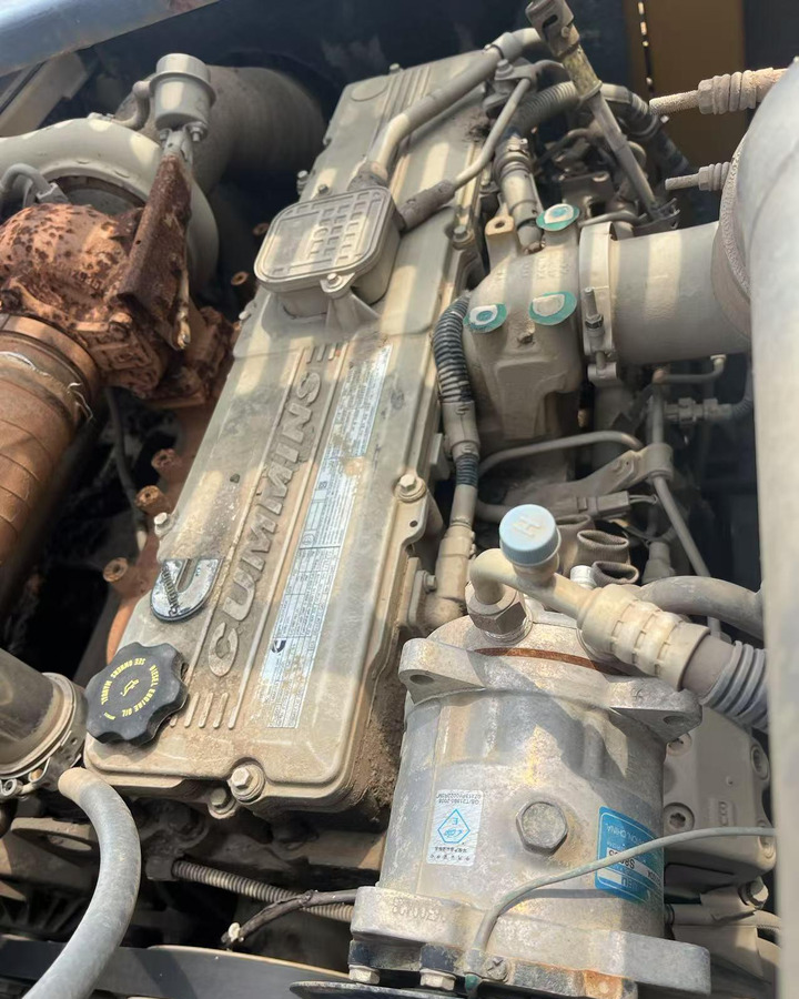 XCMG XR220D mobile crawler rotary drilling rig 25m - Foreuse: photos 4 XCMG XR220D mobile crawler rotary drilling rig 25m - Foreuse: photos 4