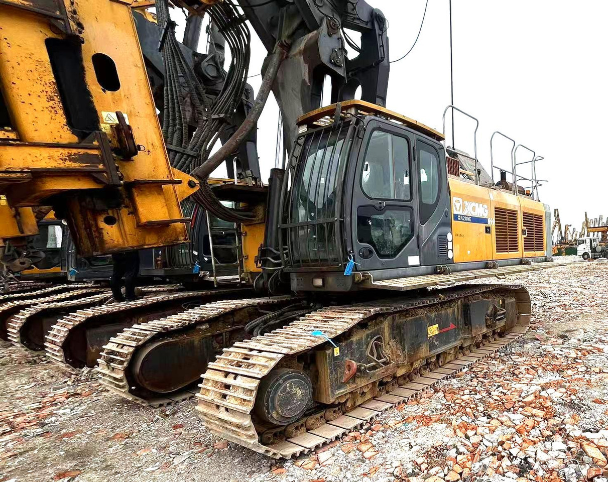 XCMG XR240E second hand rotary drilling rig pile machine price - Foreuse: photos 5 XCMG XR240E second hand rotary drilling rig pile machine price - Foreuse: photos 5