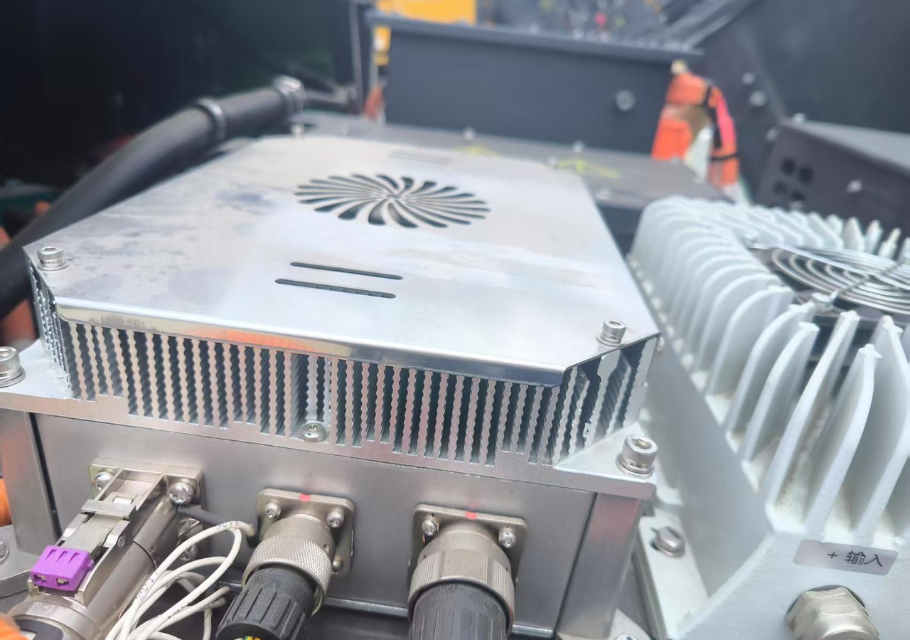 XCMG official used electric small cold milling machine Xm505ep 500mm width - Fraiseuse à froid: photos 3 XCMG official used electric small cold milling machine Xm505ep 500mm width - Fraiseuse à froid: photos 3