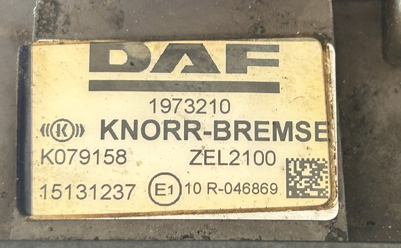 DAF CF XF 106 480 APU KIT ZEL2100 1973210 ( ELA1000 + AE6000) - Valve de frein: photos 4 DAF CF XF 106 480 APU KIT ZEL2100 1973210 ( ELA1000 + AE6000) - Valve de frein: photos 4