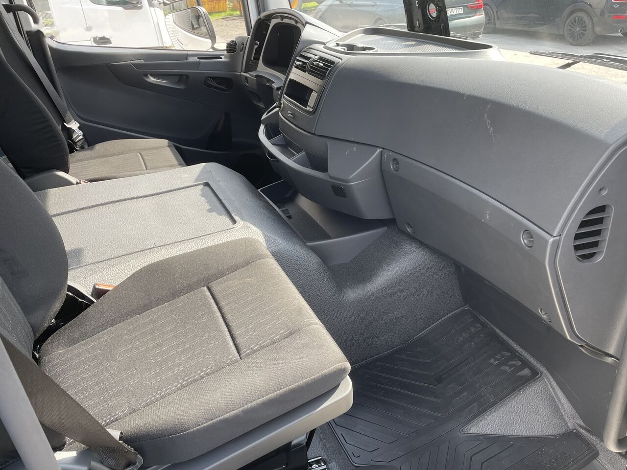Cabine pour Camion neuf FRONT BUMPER COMPLETE EXTRA COST 800EU Mercedes-Benz ATEGO S-cab ClassicSpace, 2.30 m 2023   Mercedes-Benz ATEGO truck: photos 10