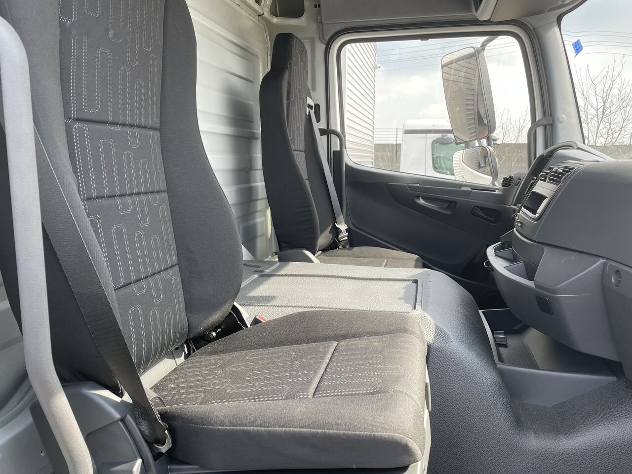 Cabine pour Camion neuf FRONT BUMPER COMPLETE EXTRA COST 800EU Mercedes-Benz ATEGO S-cab ClassicSpace, 2.30 m 2023   Mercedes-Benz ATEGO truck: photos 11