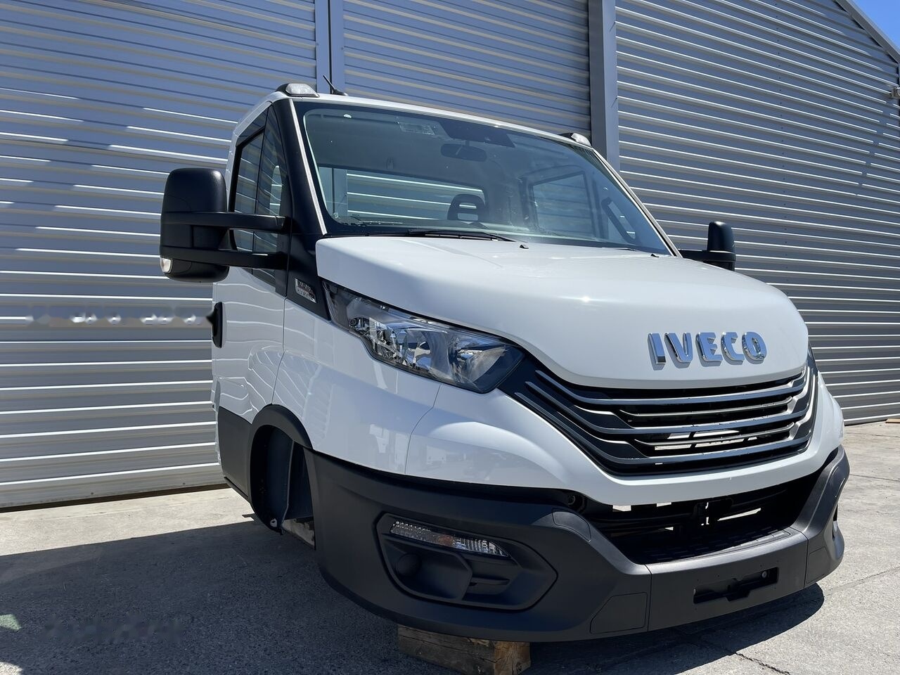 IVECO DAILY VII 72-210 IVECO DAILY 75-210 light - Cabine pour Véhicule utilitaire: photos 2 IVECO DAILY VII 72-210 IVECO DAILY 75-210 light - Cabine pour Véhicule utilitaire: photos 2
