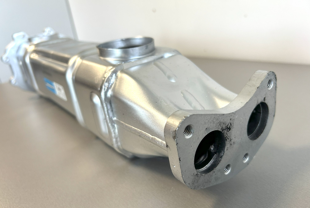 MAN TGX EGR COOLER AND EXHAUST GAS RECIRCULATION REMANUFACTURED - Système d'échappement pour Camion: photos 3 MAN TGX EGR COOLER AND EXHAUST GAS RECIRCULATION REMANUFACTURED - Système d'échappement pour Camion: photos 3