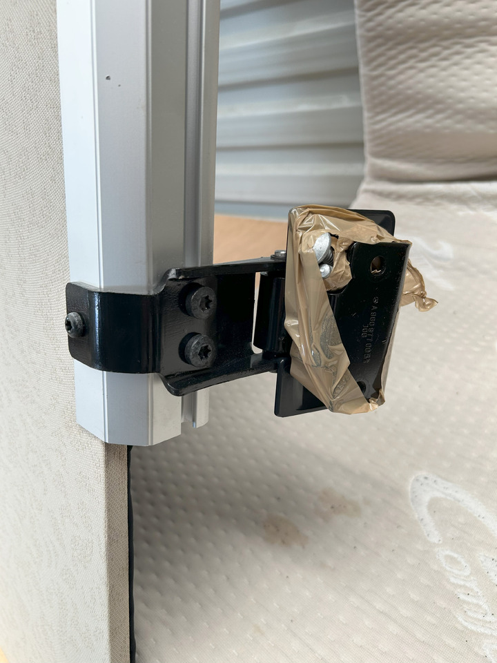 MERCEDES ACTROS MP4 UPPER BED COUCH WITH MATTRESS PREMIUM COMFORT - Pièce universelle: photos 2 MERCEDES ACTROS MP4 UPPER BED COUCH WITH MATTRESS PREMIUM COMFORT - Pièce universelle: photos 2